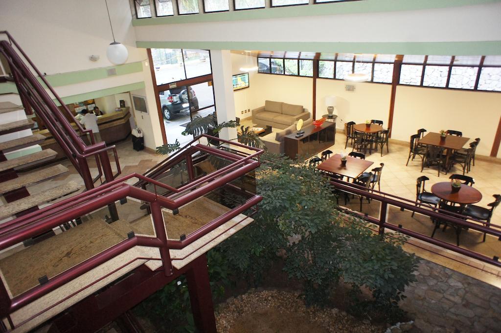 Hotel Solar Corte Real Sabará Esterno foto